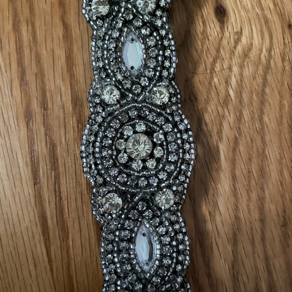 Decorative headband all rinestones present!
